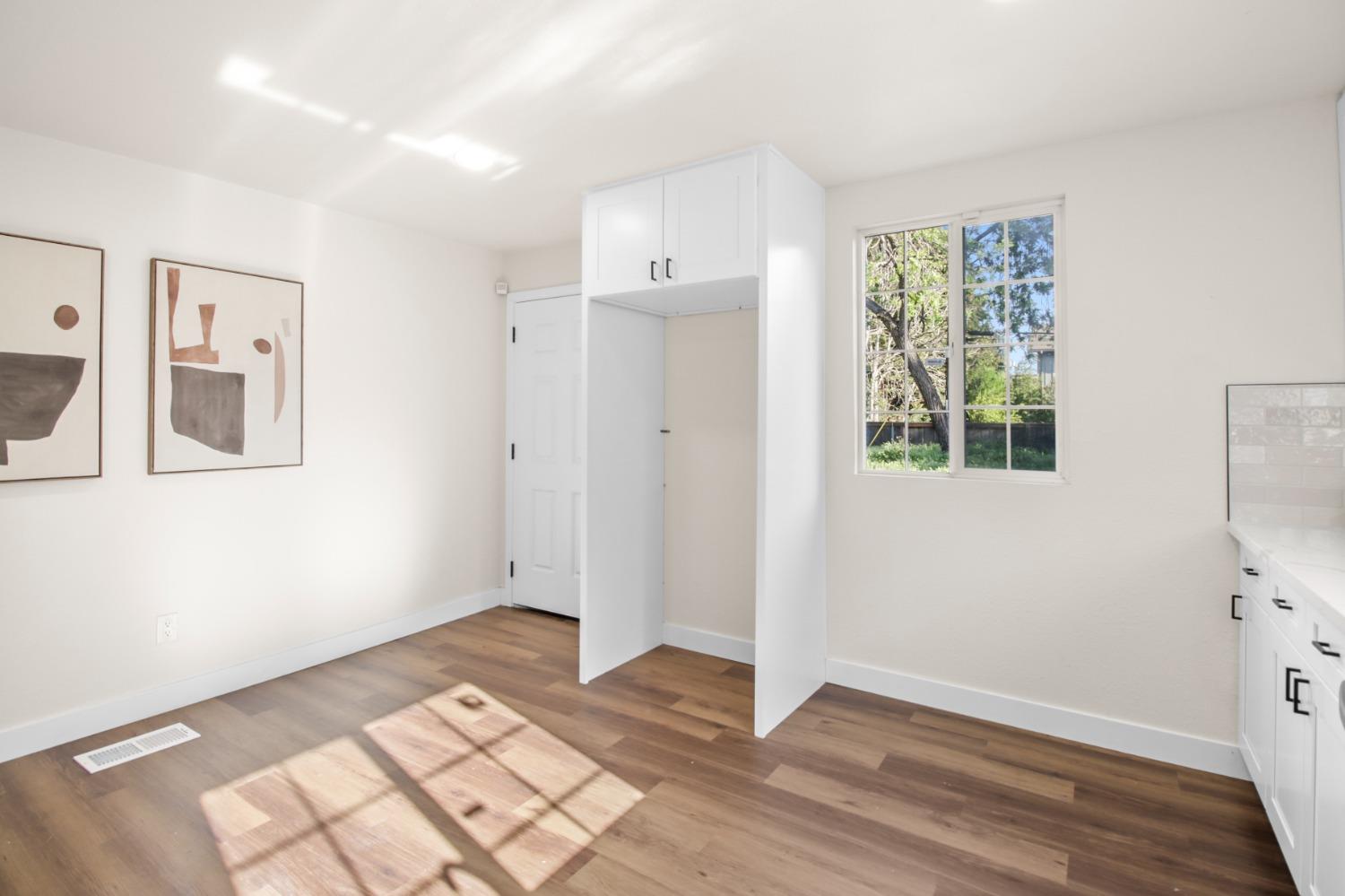 Detail Gallery Image 15 of 41 For 4407 4th Ave, Sacramento,  CA 95817 - – Beds | – Baths