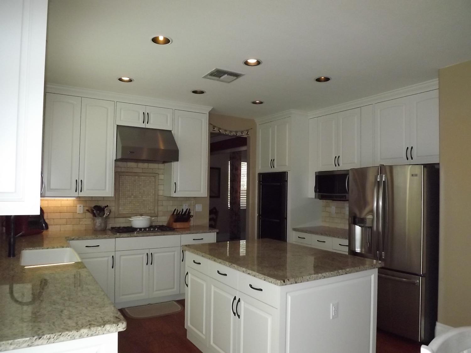 Fallen Oak Drive, Modesto, California image 10