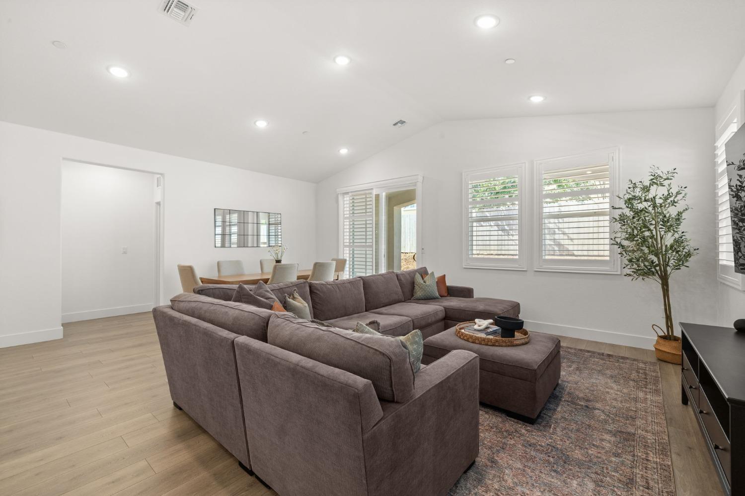 Coal Creek Way, Rancho Cordova, California image 12