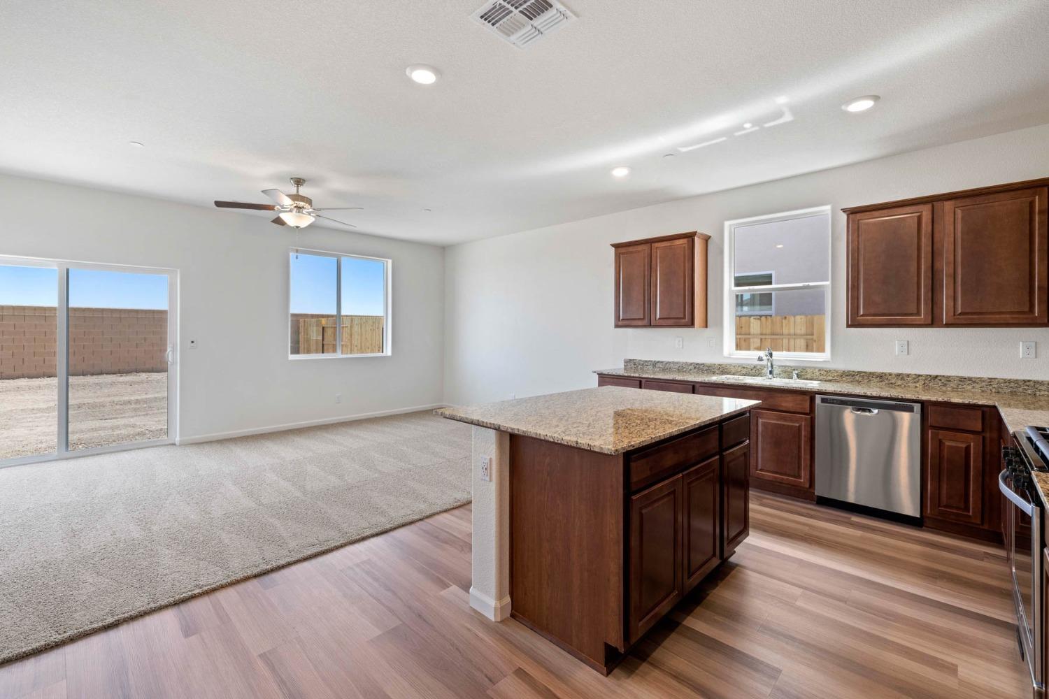 Detail Gallery Image 11 of 11 For 3112 Aerosmith Way, Stockton,  CA 95212 - 3 Beds | 2 Baths