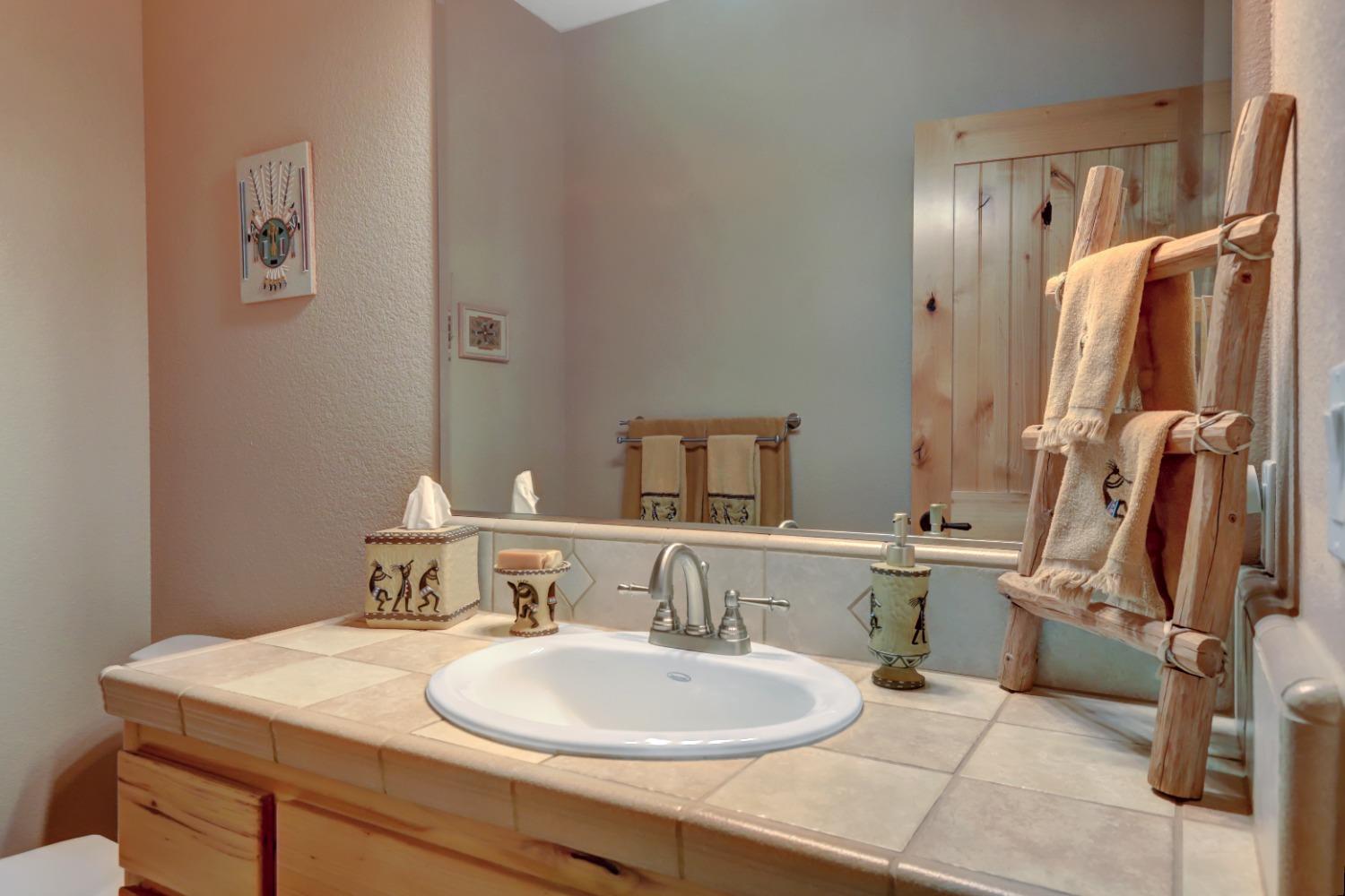 Detail Gallery Image 34 of 98 For 10450 S Ponderosa Way, Rough And Ready,  CA 95975 - 4 Beds | 3/1 Baths