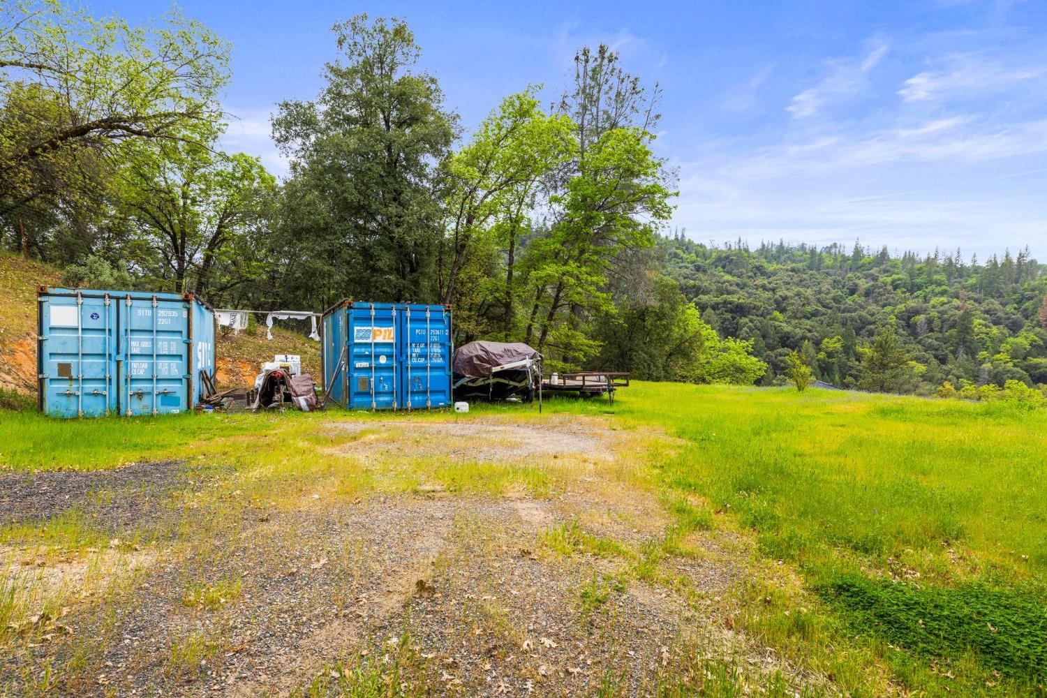 Detail Gallery Image 18 of 90 For 6432 Happy Valley Rd, Somerset,  CA 95684 - 4 Beds | 2/1 Baths