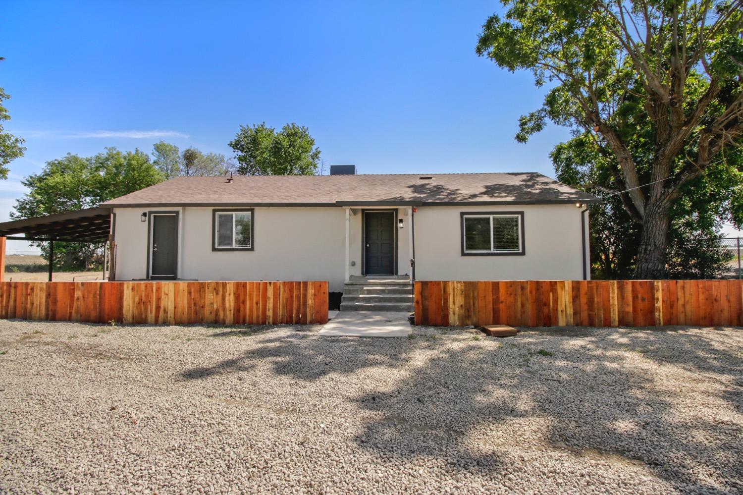 Detail Gallery Image 2 of 33 For 18826 Ca-113, Knights Landing,  CA 95645 - 3 Beds | 1 Baths