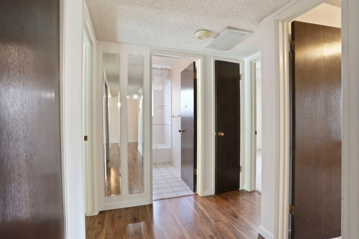 Detail Gallery Image 19 of 36 For 219 Mckelvey Ave, Stockton,  CA 95210 - 3 Beds | 2 Baths