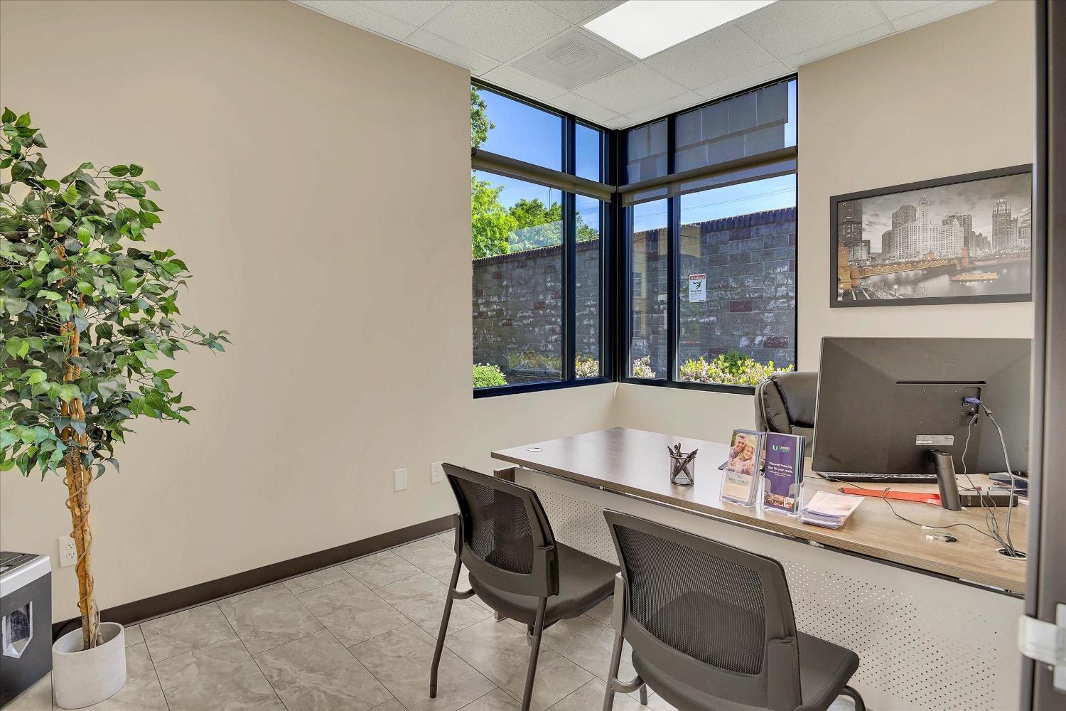 Detail Gallery Image 20 of 30 For 9307 Laguna Springs Dr #100,  Elk Grove,  CA 95758 - – Beds | – Baths