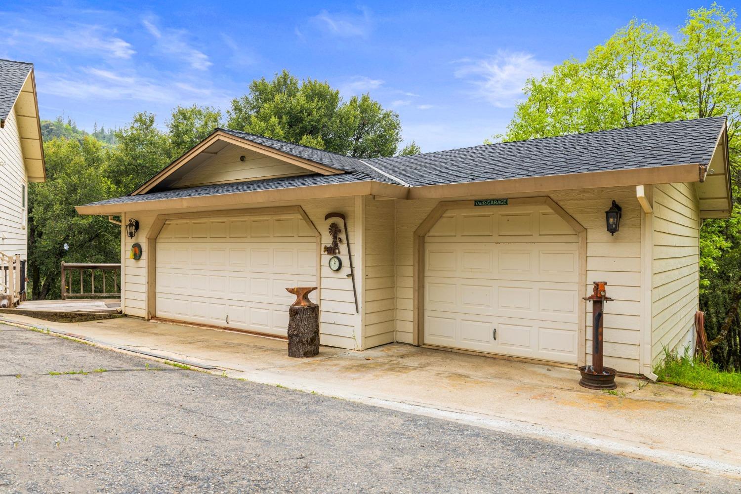 Detail Gallery Image 4 of 90 For 6432 Happy Valley Rd, Somerset,  CA 95684 - 4 Beds | 2/1 Baths