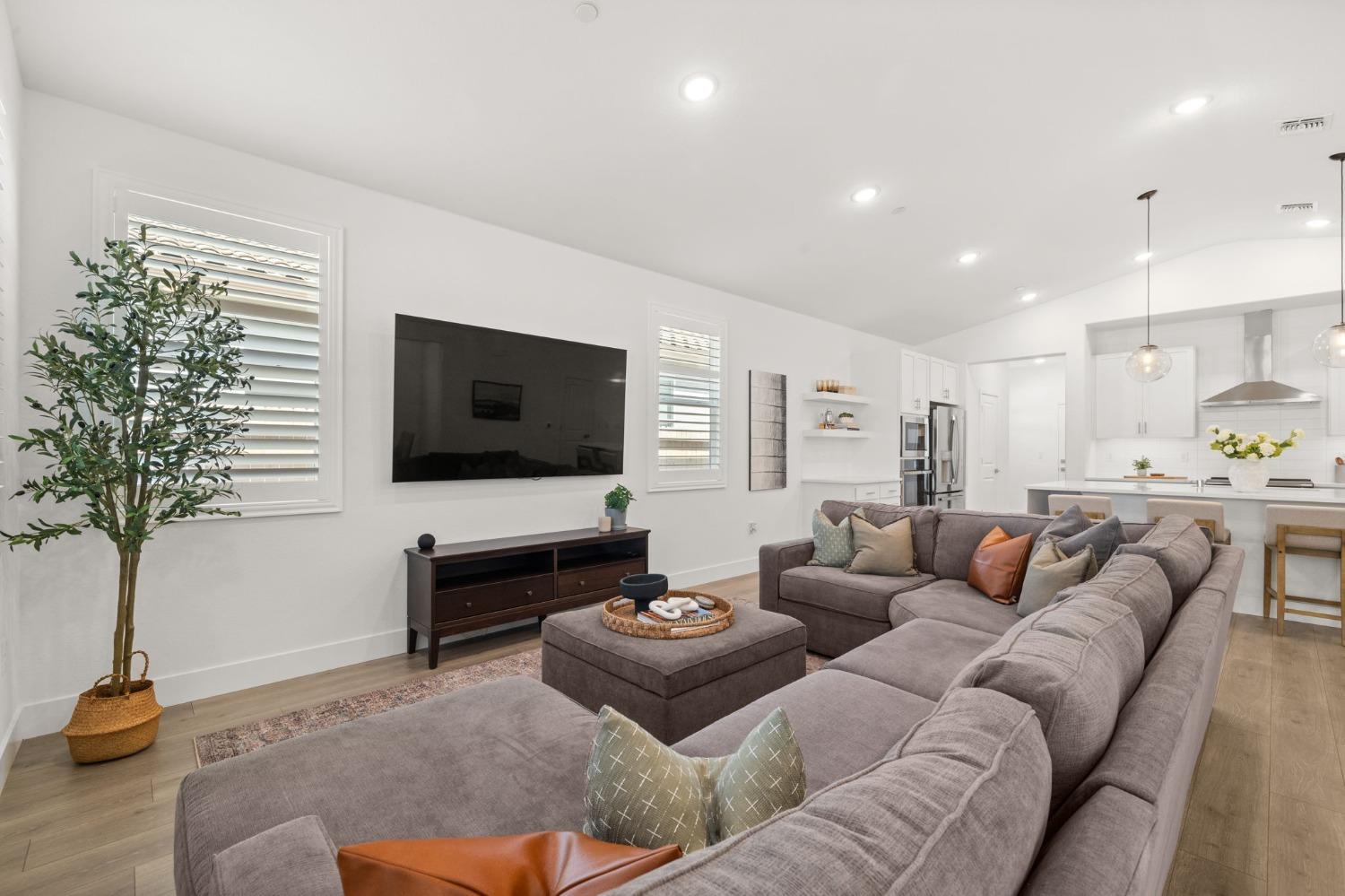 Coal Creek Way, Rancho Cordova, California image 16