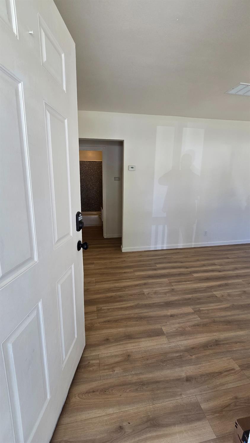 Detail Gallery Image 5 of 30 For 2876 34th Ave, Sacramento,  CA 95824 - – Beds | – Baths