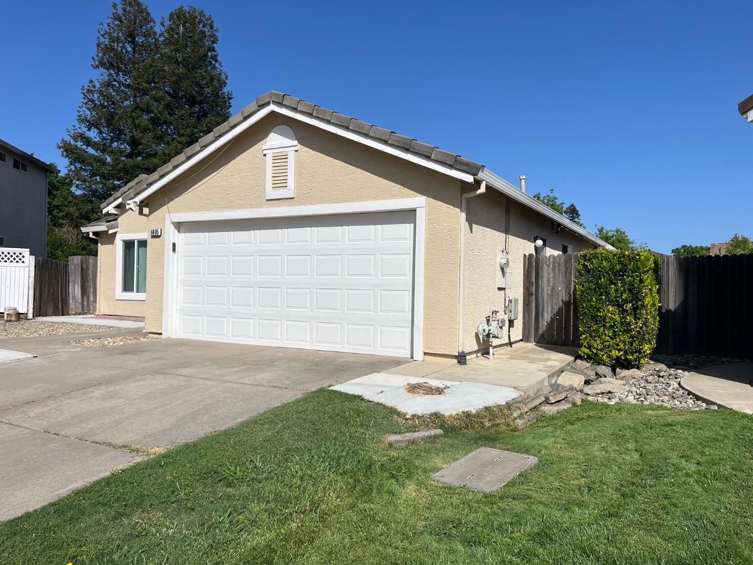 Candellaria Court, Elk Grove, California image 2
