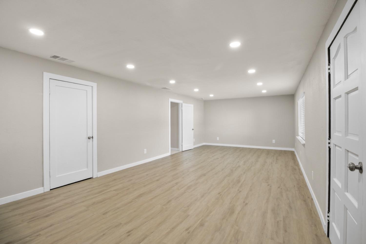 Detail Gallery Image 6 of 33 For 18826 Ca-113, Knights Landing,  CA 95645 - 3 Beds | 1 Baths