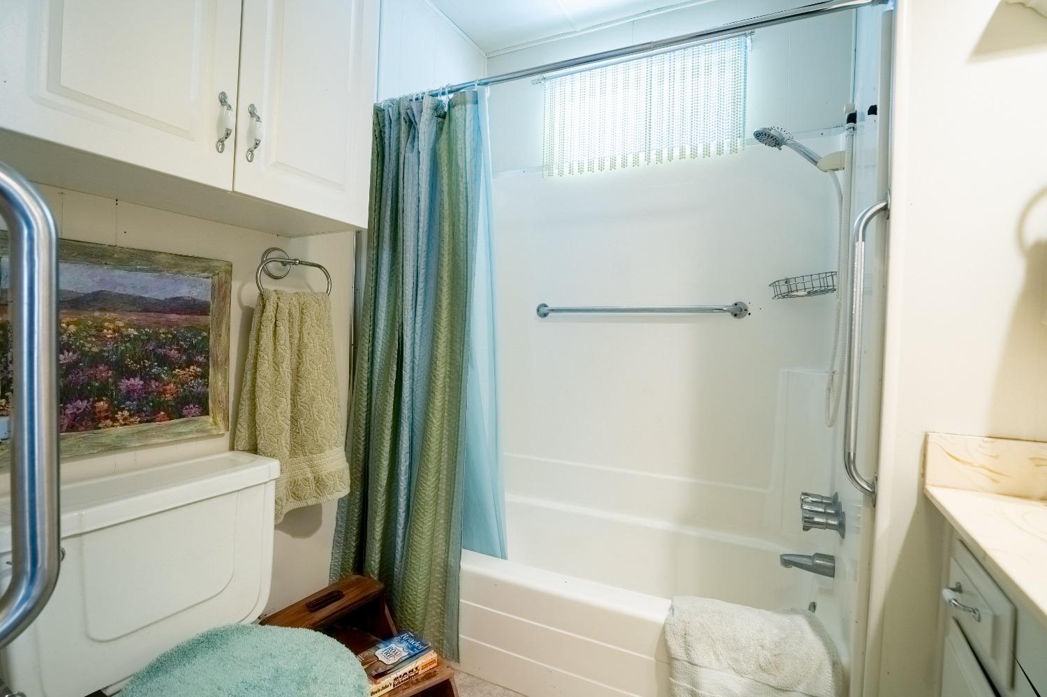 Detail Gallery Image 9 of 13 For 2307 Oakdale Road 32, Modesto,  CA 95355 - 2 Beds | 2 Baths