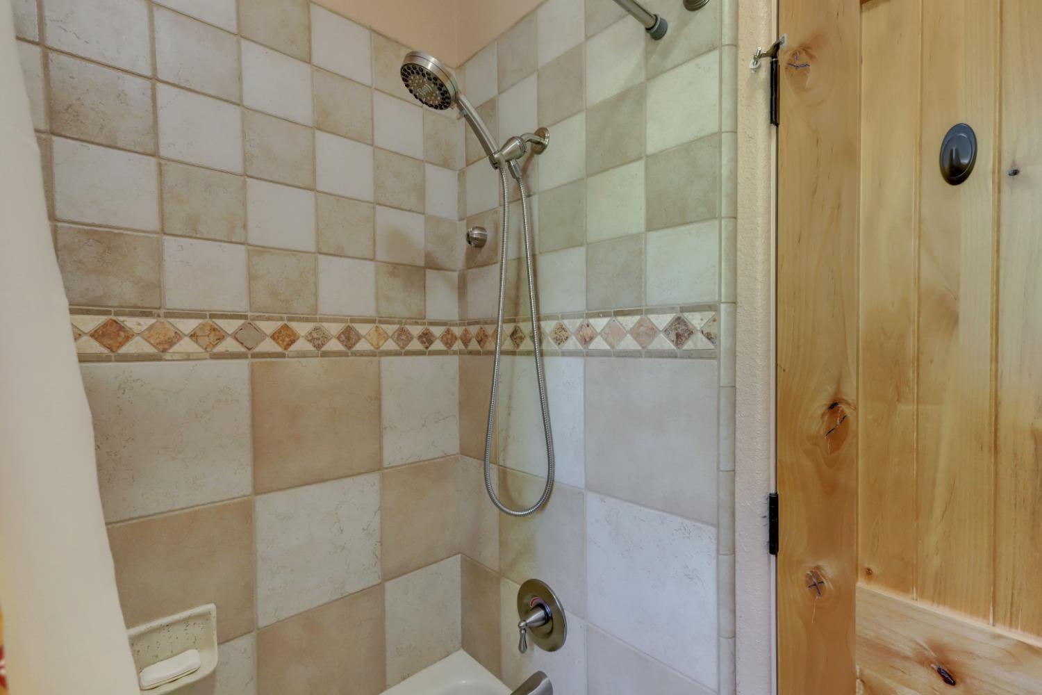 Detail Gallery Image 31 of 98 For 10450 S Ponderosa Way, Rough And Ready,  CA 95975 - 4 Beds | 3/1 Baths