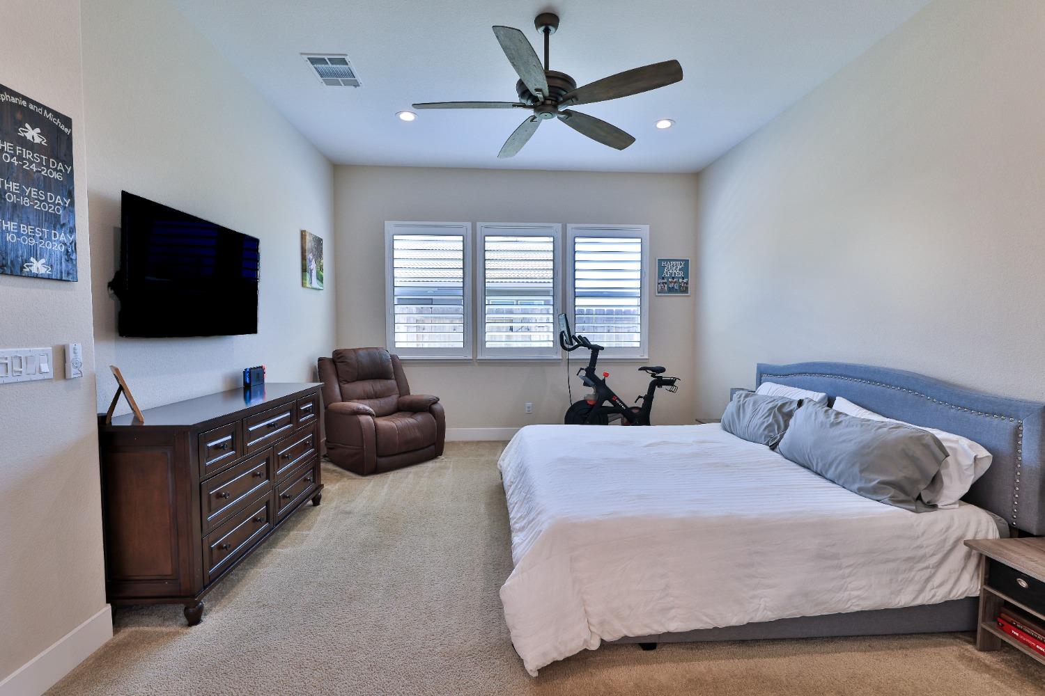 Detail Gallery Image 16 of 52 For 2403 Tribeca Ave, Manteca,  CA 95337 - 3 Beds | 3 Baths