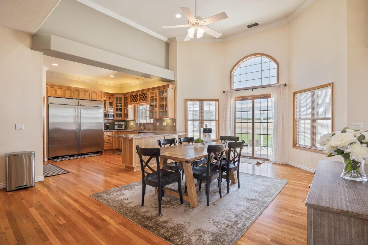 Detail Gallery Image 12 of 47 For 19997 E Liberty Rd, Clements,  CA 95632 - 8 Beds | 6/1 Baths