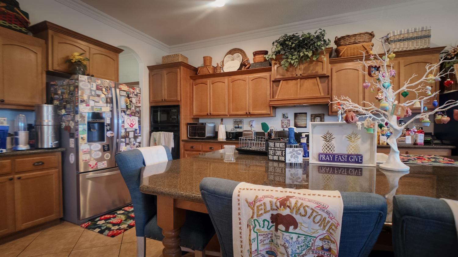 Detail Gallery Image 25 of 98 For 10940 St. Moritz Cir, Stockton,  CA 95209 - 6 Beds | 5 Baths