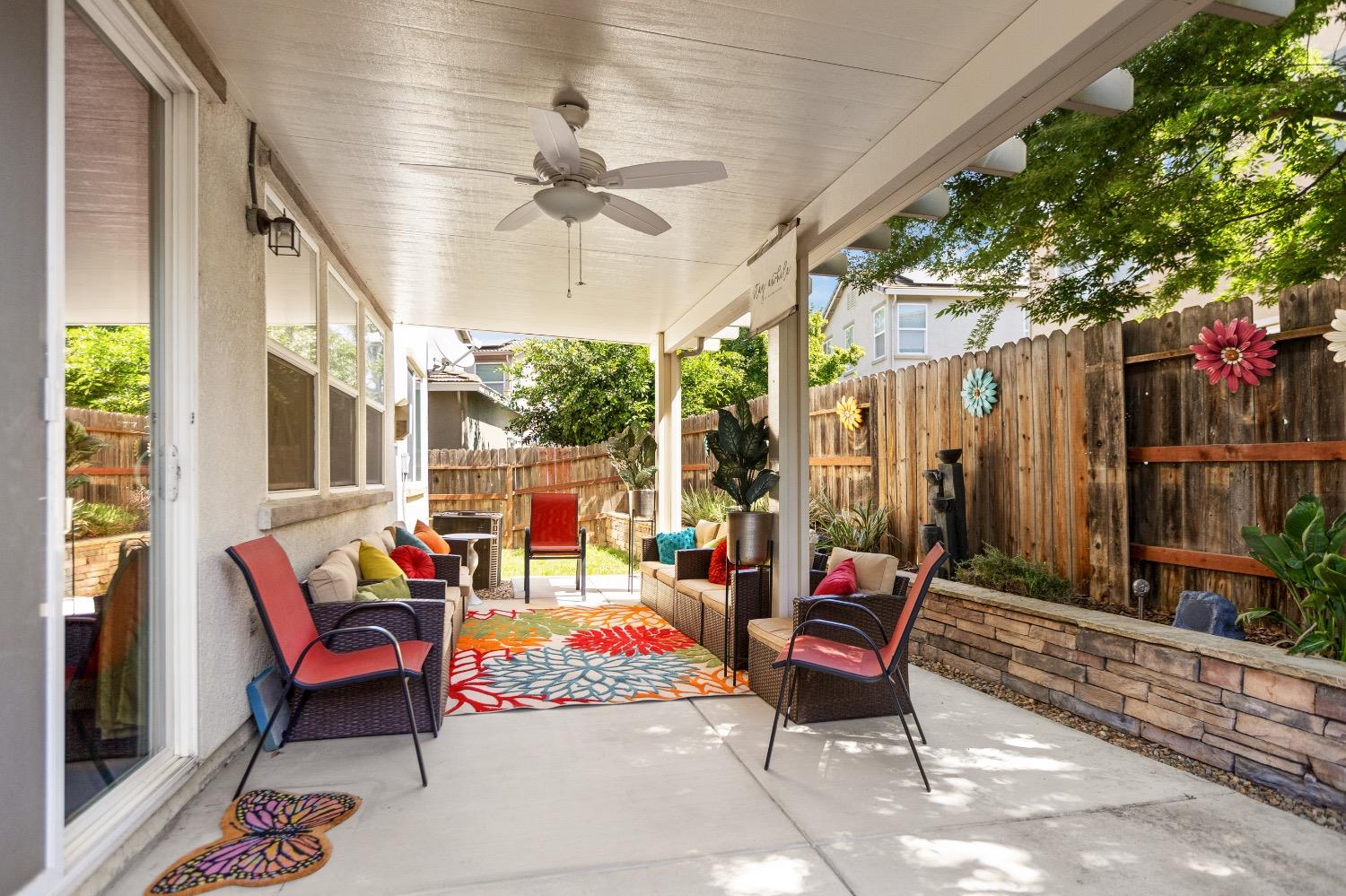 Detail Gallery Image 51 of 57 For 3662 W River Dr, Sacramento,  CA 95833 - 4 Beds | 3 Baths