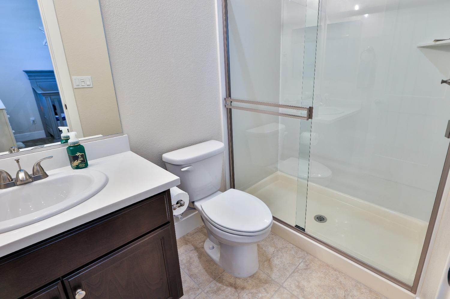 Detail Gallery Image 28 of 52 For 2403 Tribeca Ave, Manteca,  CA 95337 - 3 Beds | 3 Baths