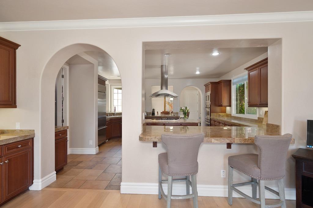 Detail Gallery Image 12 of 37 For 3327 Bordeaux Dr, El Dorado Hills,  CA 95762 - 5 Beds | 3/1 Baths