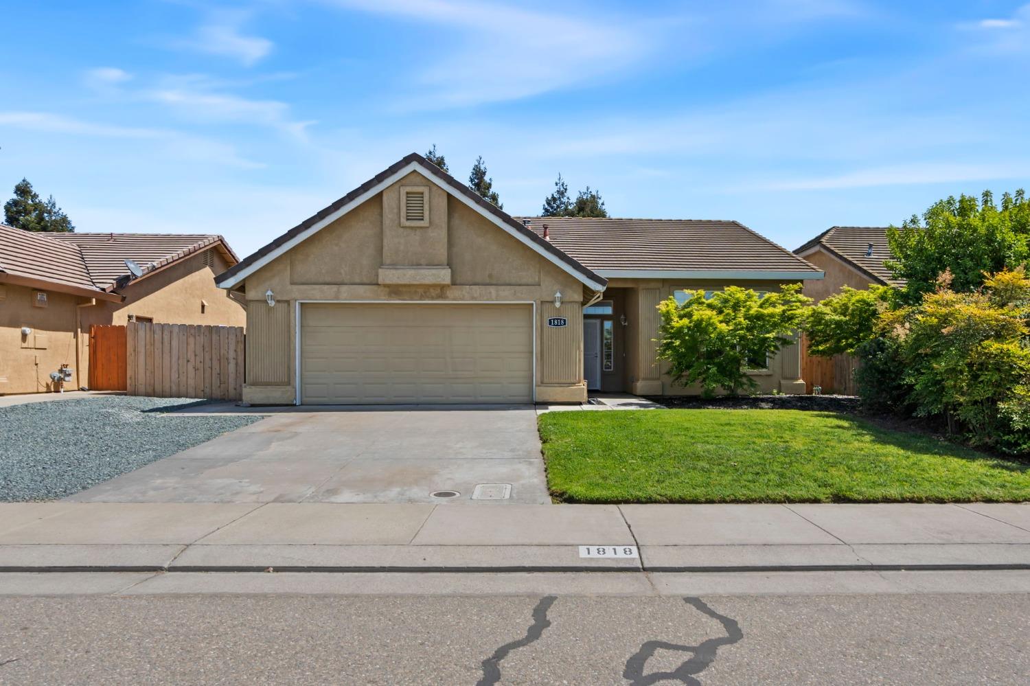 Blackbird Place, Lodi, California image 1