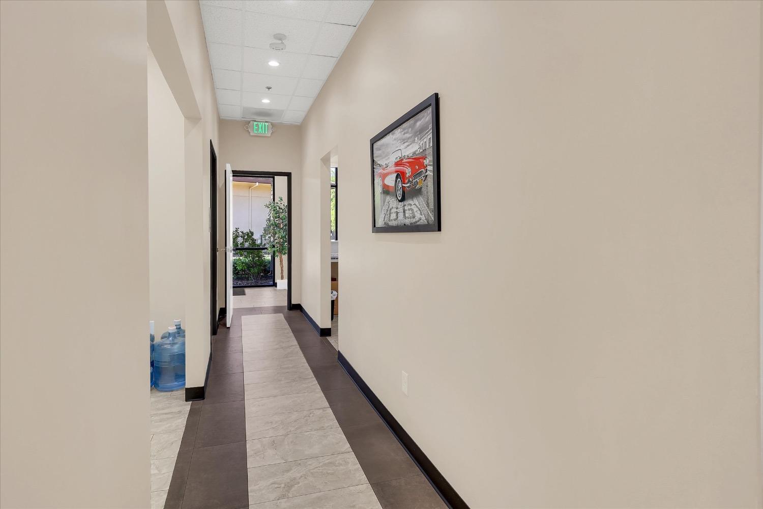 Detail Gallery Image 30 of 30 For 9307 Laguna Springs Dr #100,  Elk Grove,  CA 95758 - – Beds | – Baths