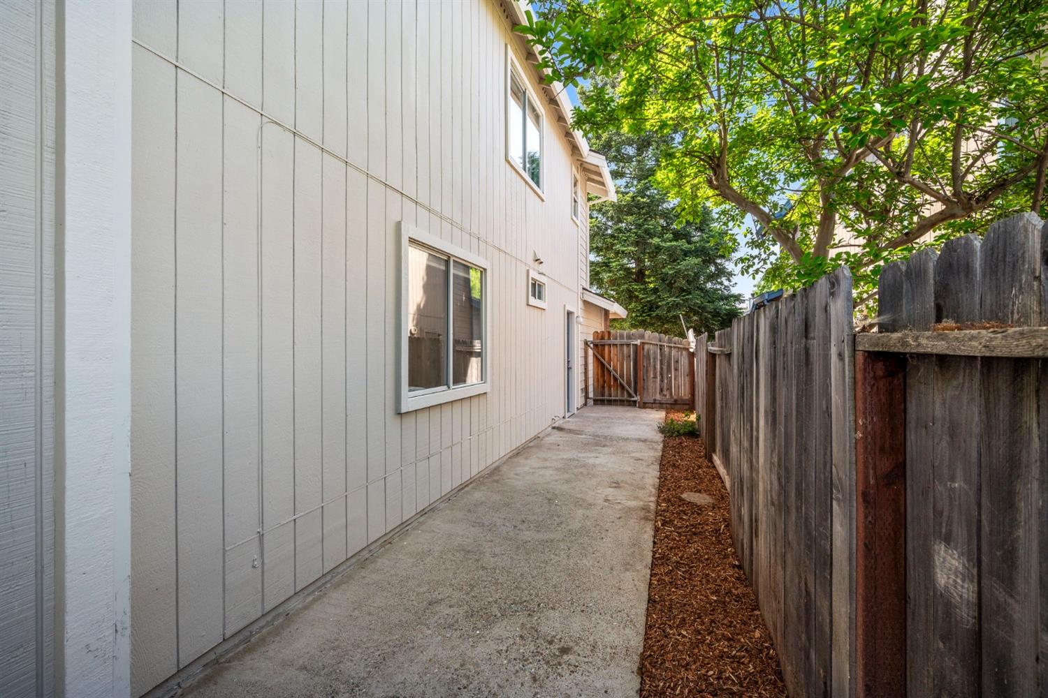 Detail Gallery Image 35 of 40 For 3745 Stone Walk Ct, Antelope,  CA 95843 - 4 Beds | 3 Baths