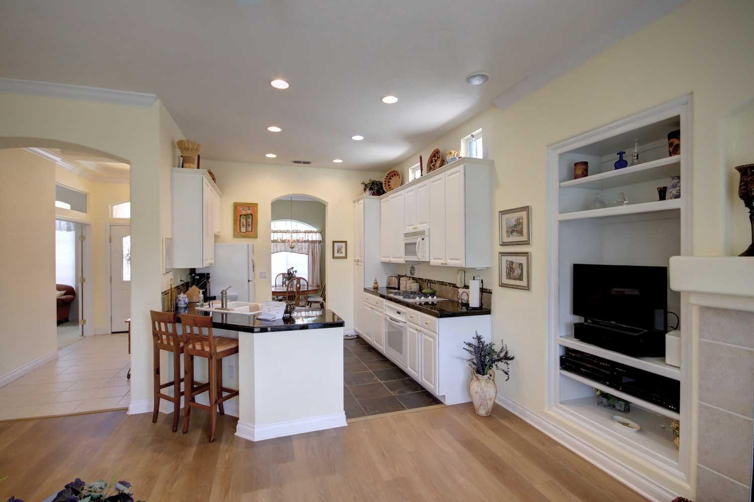 Detail Gallery Image 17 of 37 For 12020 Gold Arbor Ln, Gold River,  CA 95670 - 3 Beds | 2 Baths