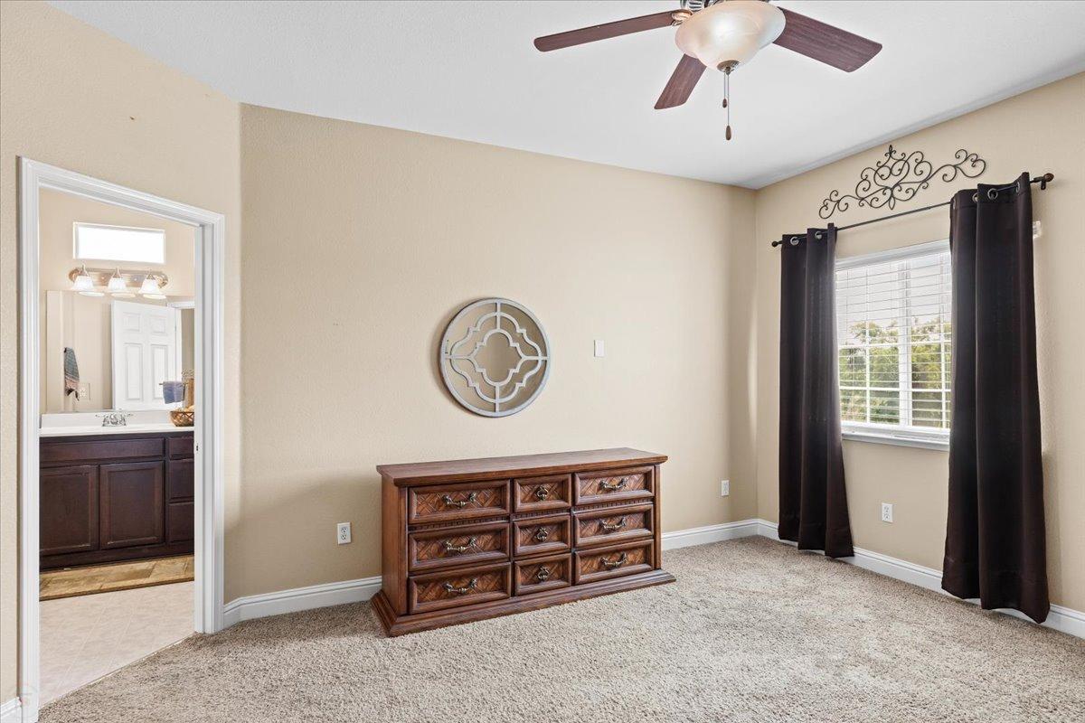 Detail Gallery Image 45 of 86 For 2060 Tarpan Way #22,  Oakdale,  CA 95361 - 4 Beds | 2/1 Baths
