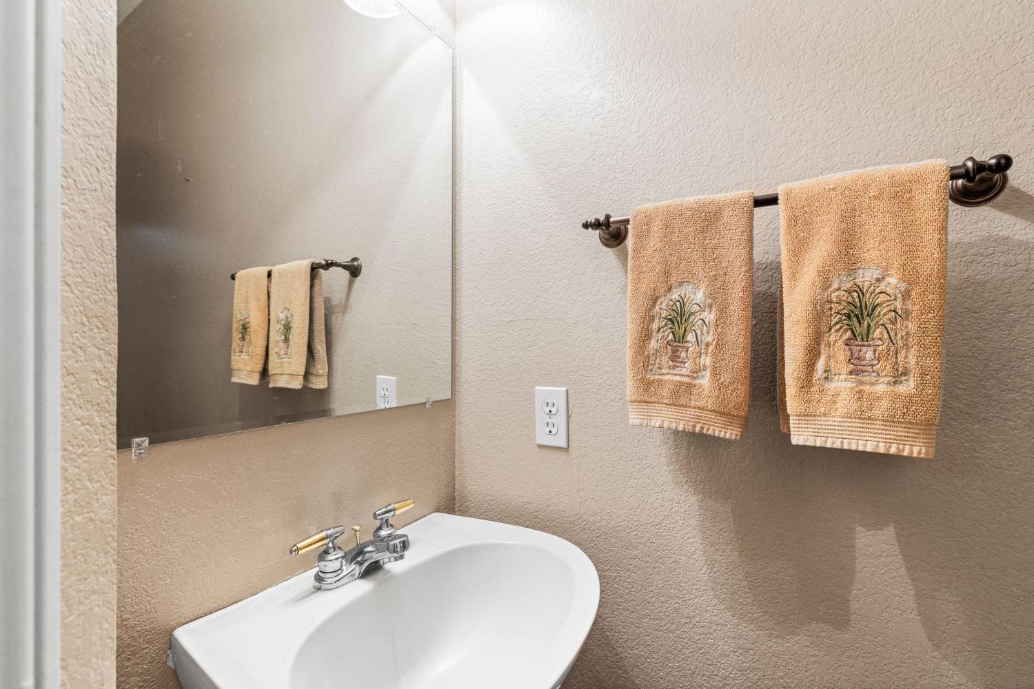 Detail Gallery Image 34 of 90 For 6432 Happy Valley Rd, Somerset,  CA 95684 - 4 Beds | 2/1 Baths