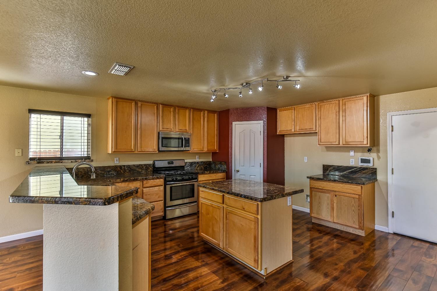 Avocet Way, Lincoln, California image 15