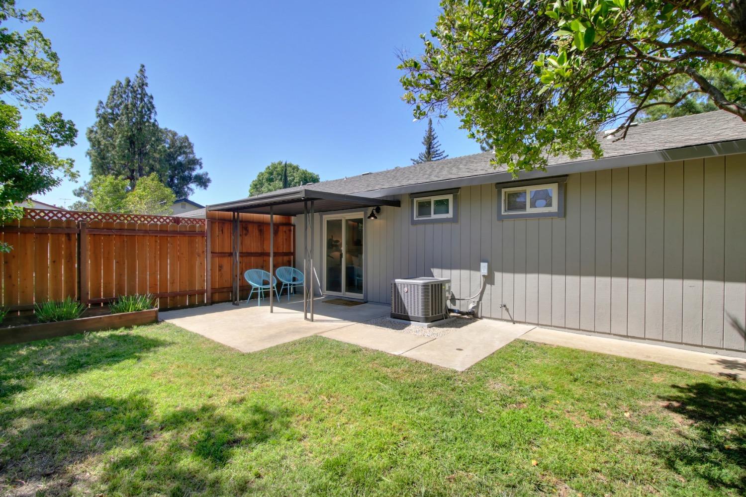 Detail Gallery Image 51 of 59 For 6550 Riverside Blvd, Sacramento,  CA 95831 - 3 Beds | 2 Baths