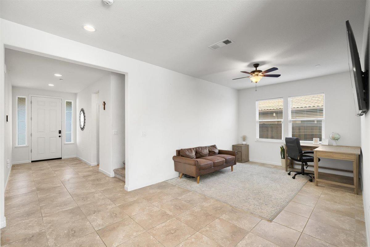 Detail Gallery Image 14 of 64 For 21232 Grapevine Dr, Patterson,  CA 95363 - 5 Beds | 3 Baths