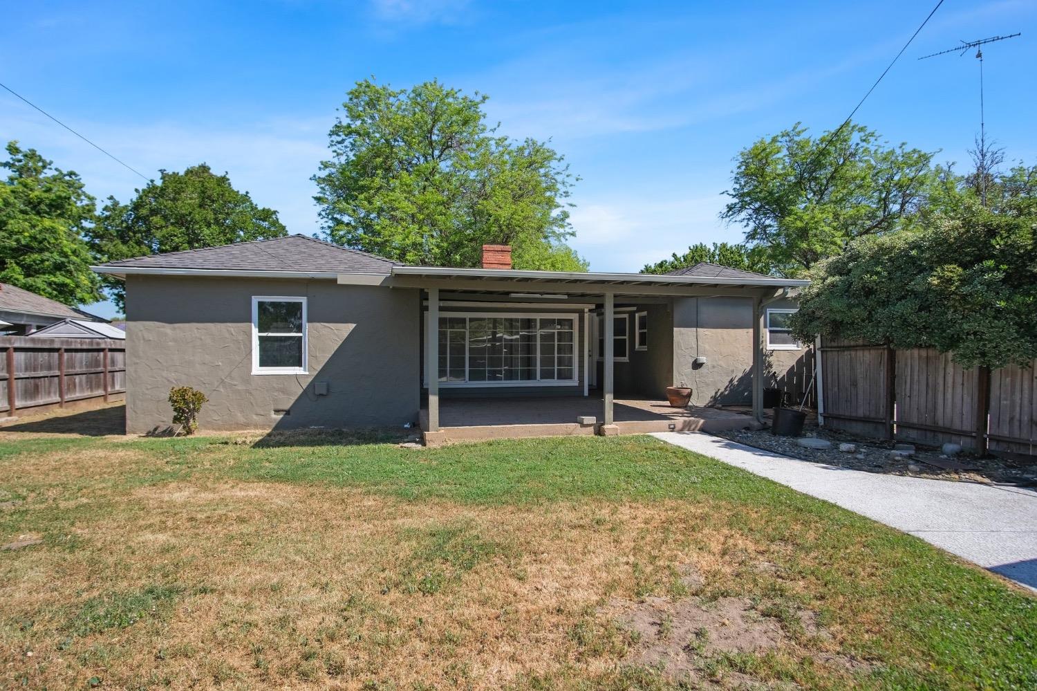 Locust Street, Modesto, California image 26