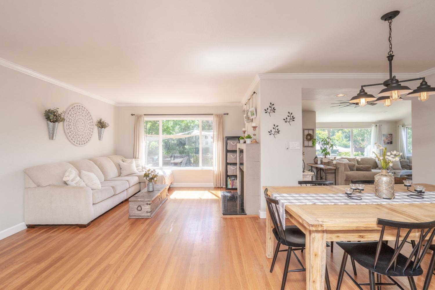 Oak Knoll Drive, Carmichael, California image 4