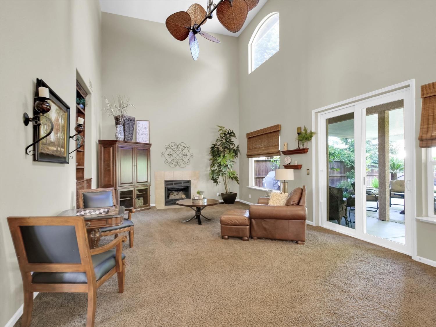 Detail Gallery Image 6 of 73 For 661 Simeon Ct, Ripon,  CA 95366 - 5 Beds | 3 Baths