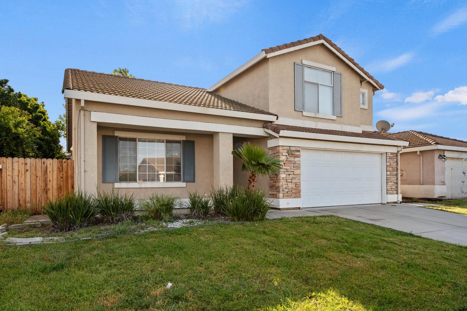 Lake Willow Way, Elk Grove, California image 9