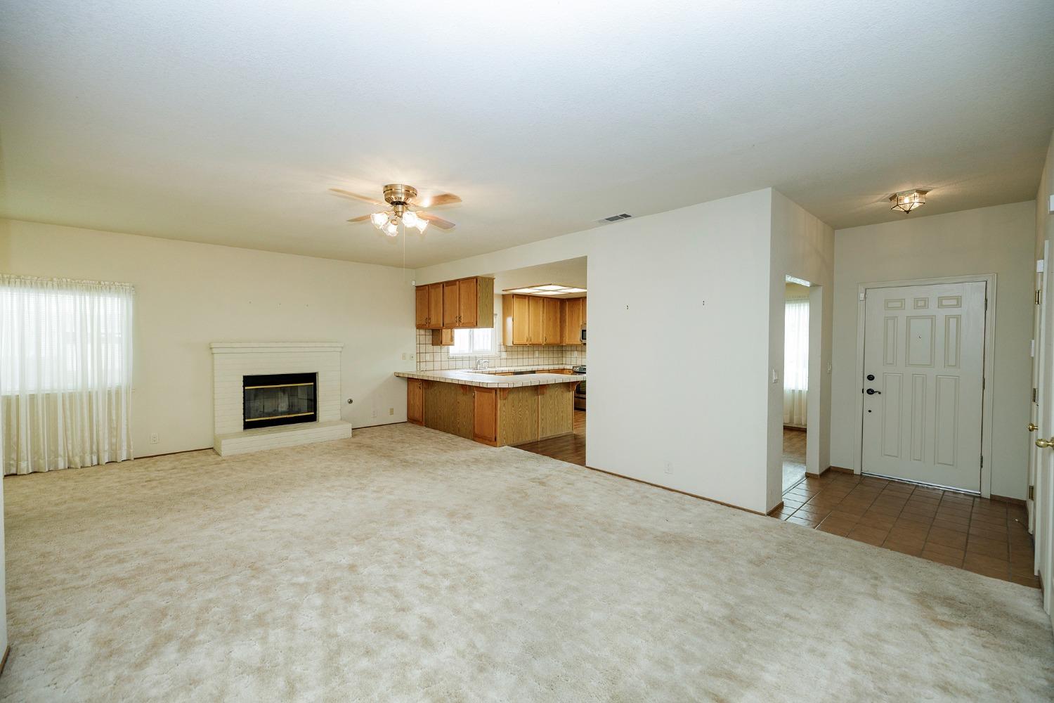 Detail Gallery Image 6 of 41 For 3825 Prince Andrew Dr, Riverbank,  CA 95367 - 3 Beds | 2 Baths