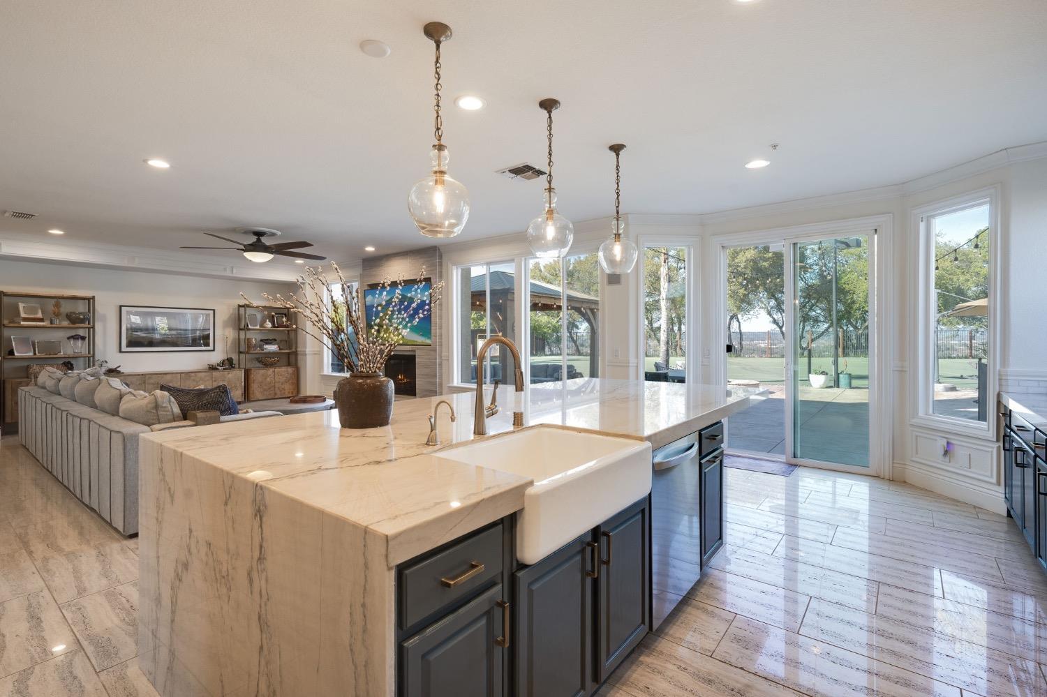 Detail Gallery Image 21 of 98 For 4541 Longview Dr, Rocklin,  CA 95677 - 5 Beds | 4/1 Baths