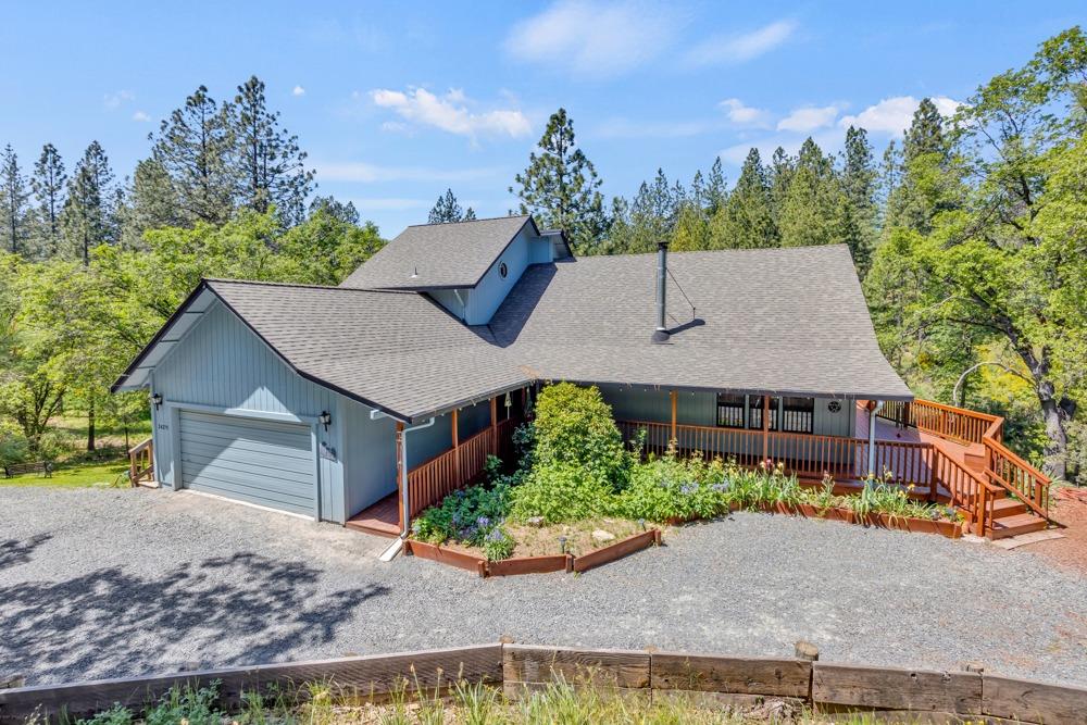 Detail Gallery Image 2 of 70 For 24275 Grand View Ave., Colfax,  CA 95713 - 5 Beds | 2 Baths
