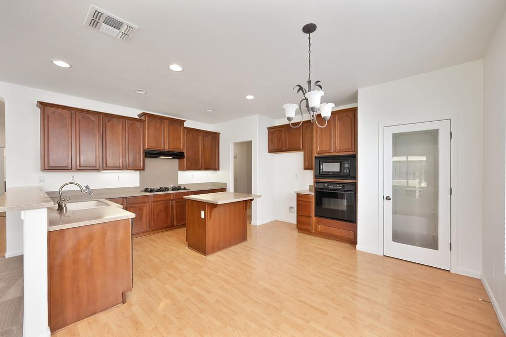 Tarpan Court, Elk Grove, California image 21
