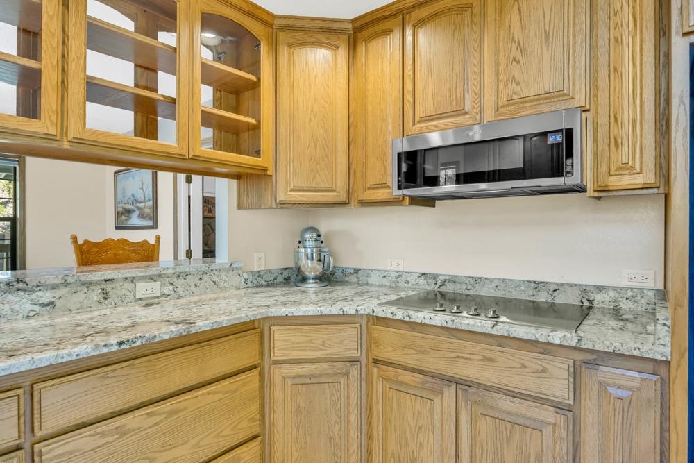 Detail Gallery Image 14 of 70 For 24275 Grand View Ave., Colfax,  CA 95713 - 5 Beds | 2 Baths