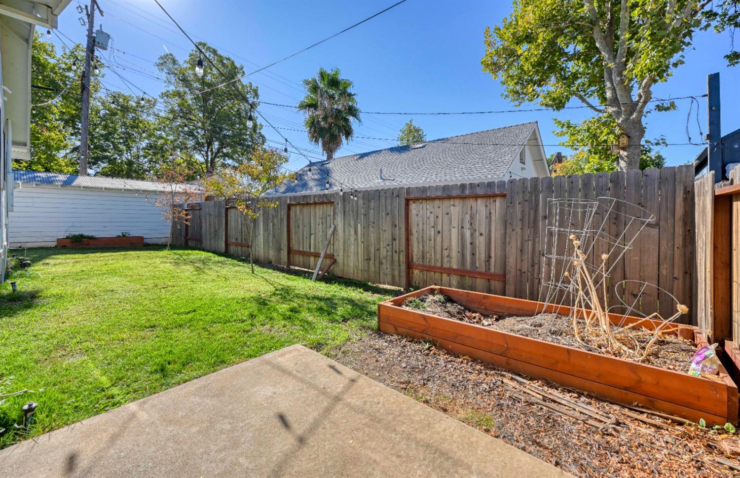 Coloma Street, Folsom, California image 22