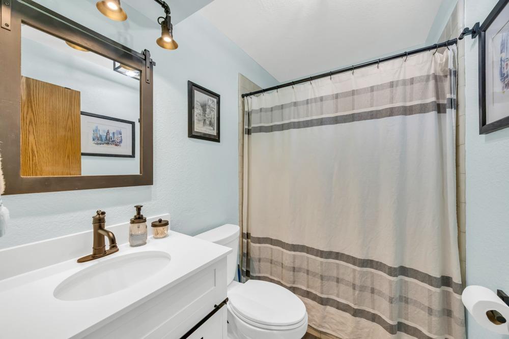 Westover Court, Fair Oaks, California image 18