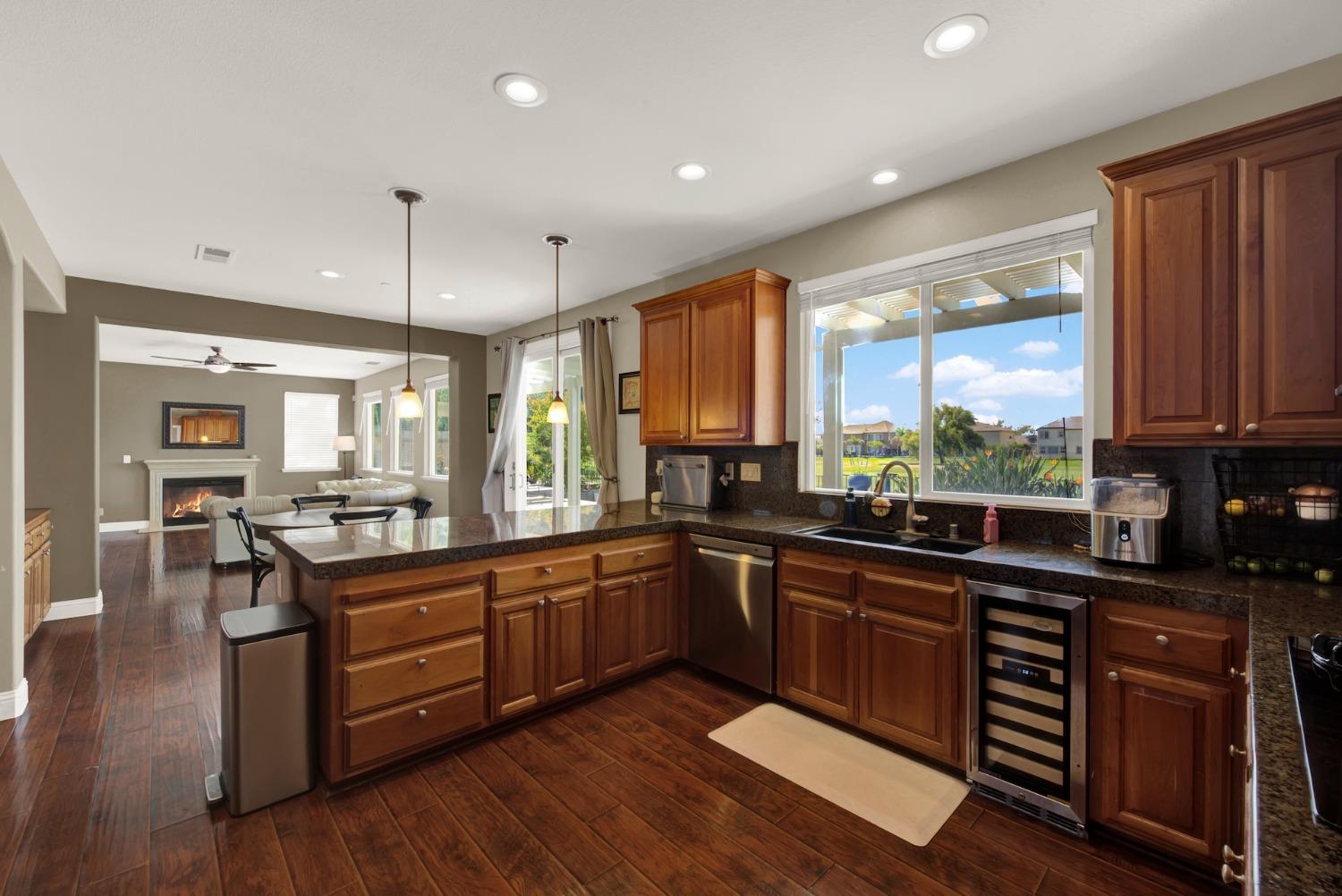 Detail Gallery Image 19 of 82 For 33565 Wildwing Dr, Woodland,  CA 95695 - 4 Beds | 2/1 Baths