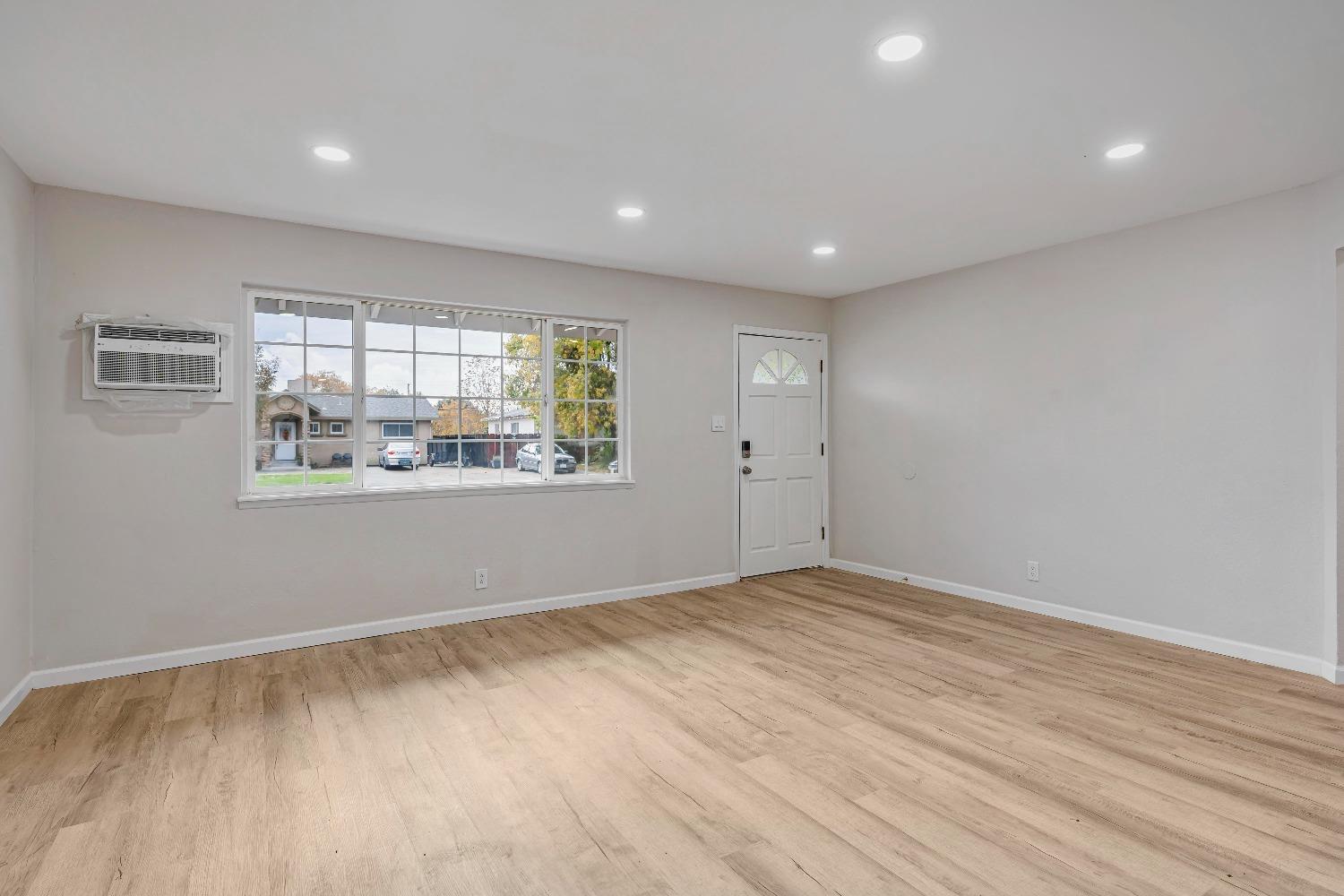 Marthella Avenue, Merced, California image 23