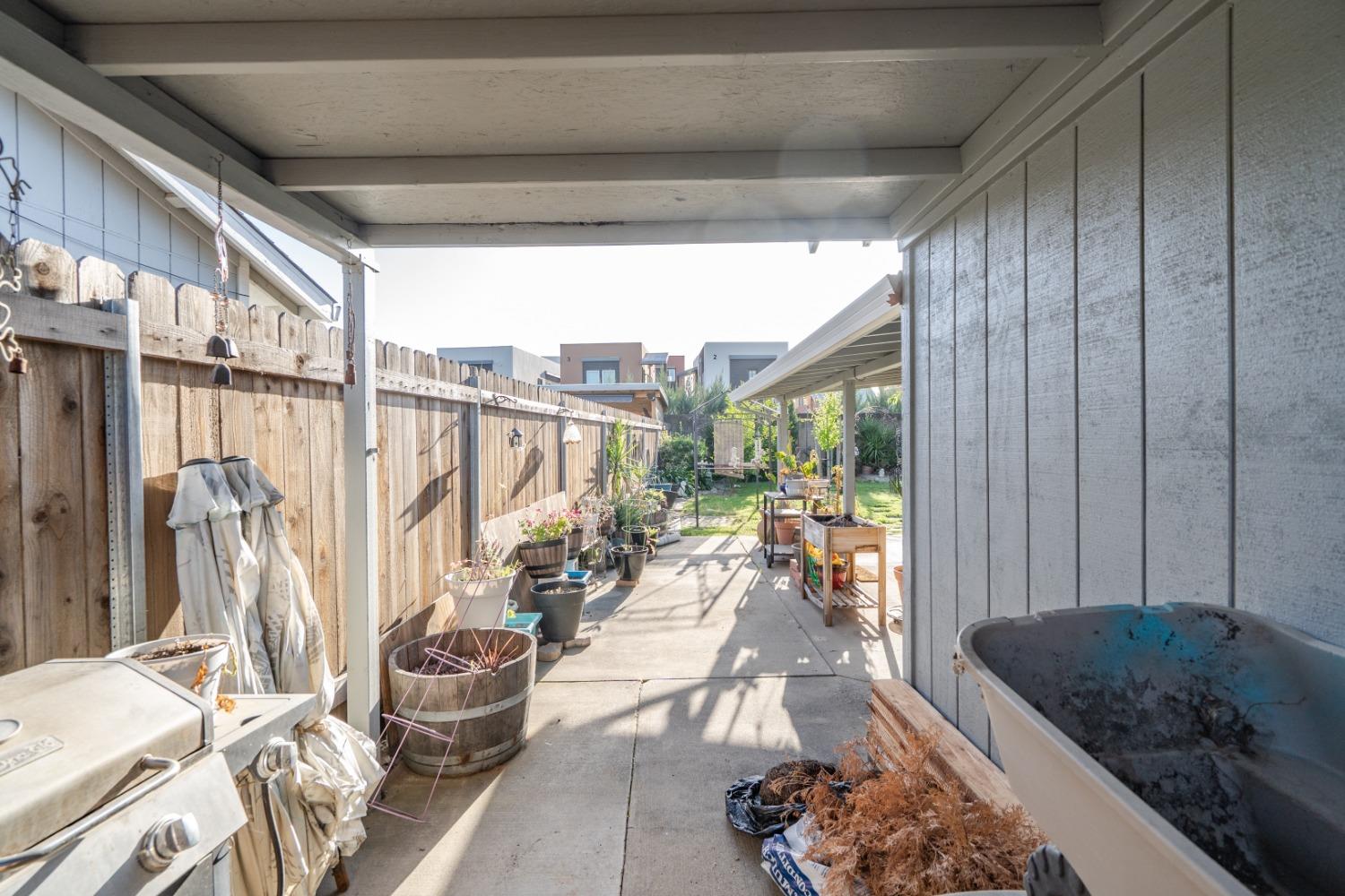 Jan Marie Way, Elk Grove, California image 23