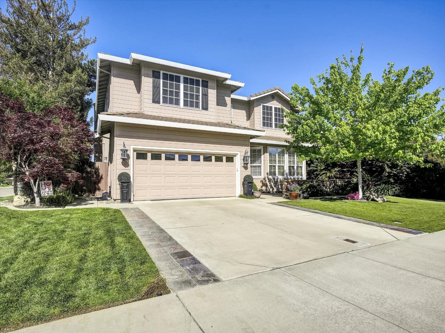 Detail Gallery Image 2 of 73 For 661 Simeon Ct, Ripon,  CA 95366 - 5 Beds | 3 Baths