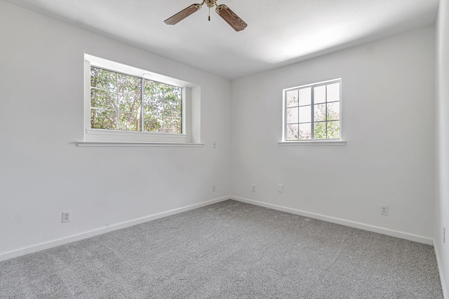 Isabella Avenue, Fair Oaks, California image 29