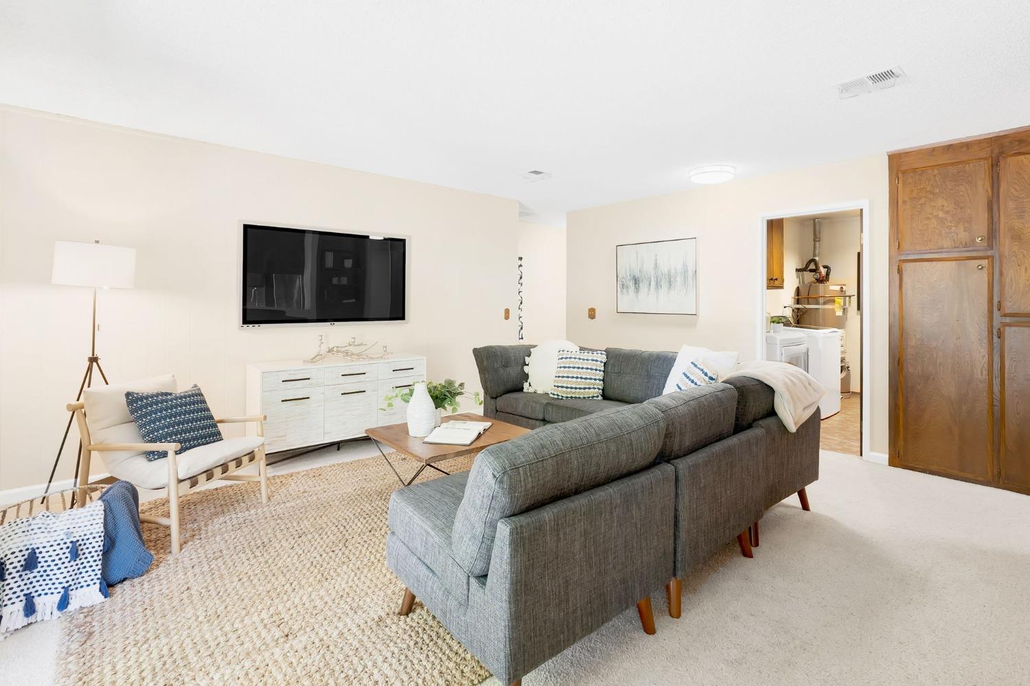 Corona Drive, Davis, California image 9