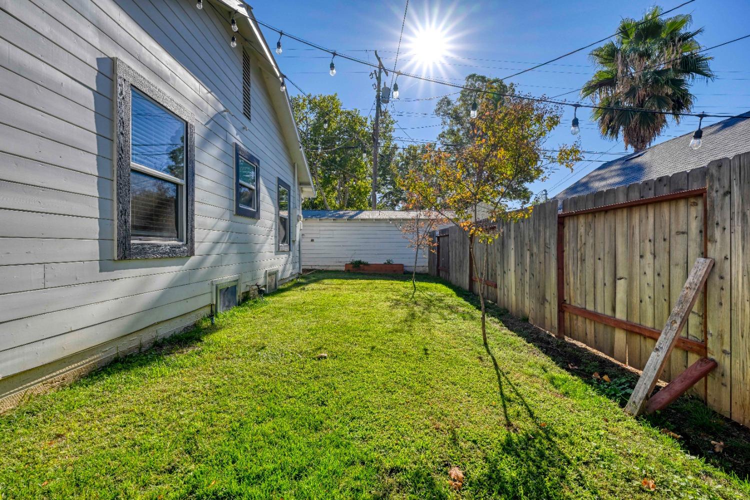 Coloma Street, Folsom, California image 24