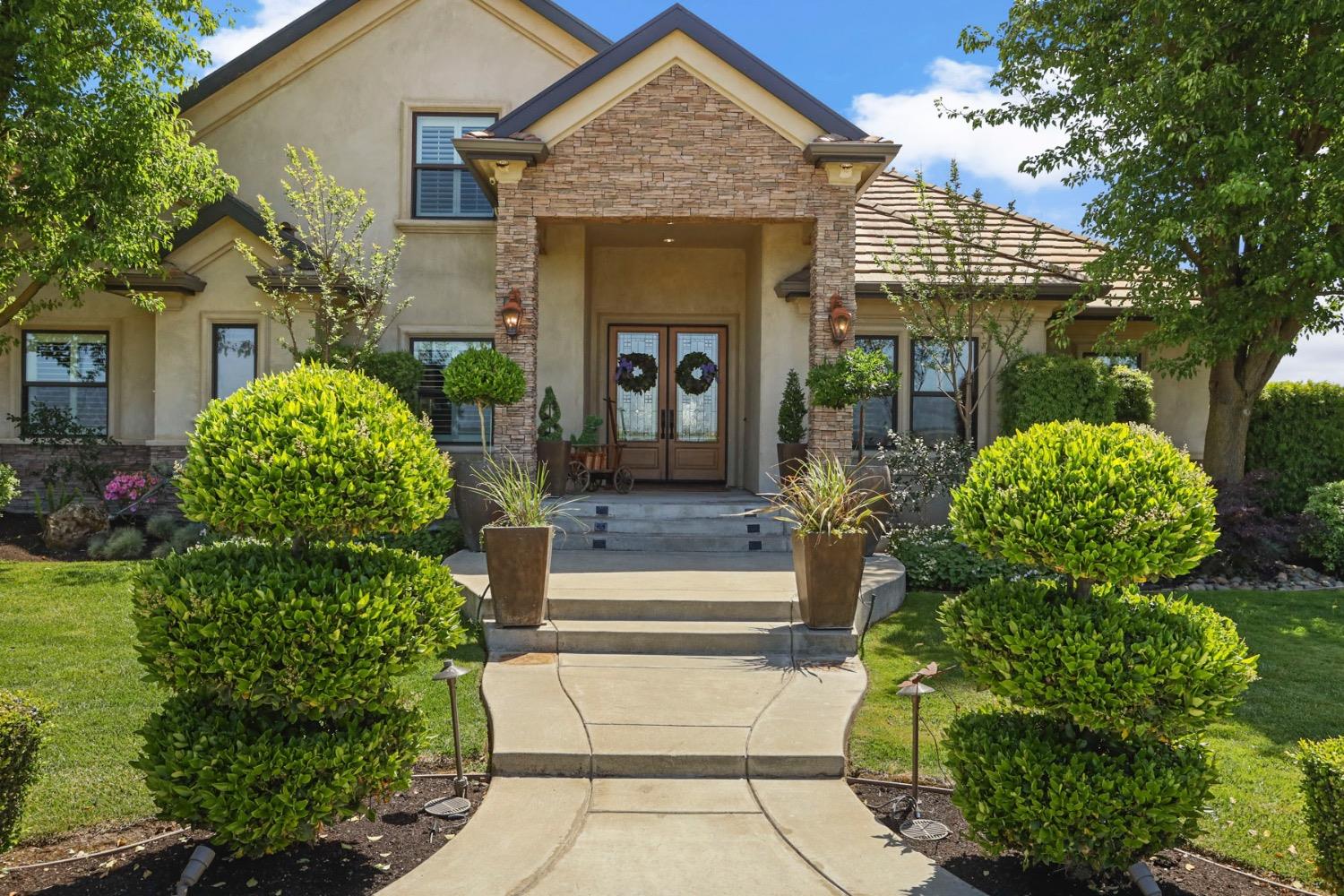 Detail Gallery Image 5 of 93 For 19120 E Stampede Rd, Clements,  CA 95227 - 4 Beds | 5 Baths